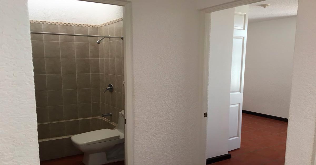 Venta de Casa o Casas, Terrenos, Propiedades, Apartamentos, Inmuebles en Guatemala, zona 11, zona 7, zona 2, zona 18, zona 16, Mixco, Carretera Al Salvador, Fraijanes, Santa Catarina Pinula, Antigua Guatemala, Villa Nueva, Villa Canales, San Miguel Petapa - Venta o Alquiler de Casas En Guatemala